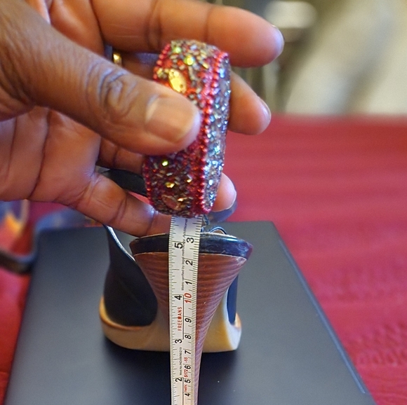 Boutique 58 Navy Blue Slingback Heels - Picture 5 of 5